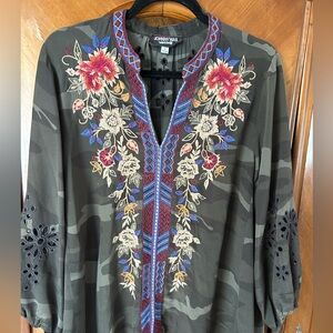 Johnny Was Blk/Grey Camo Button-Down Shirt with Multicolor Floral Embroidery